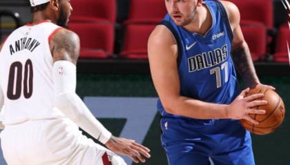 九游-关键时刻哑火波神低迷 独行侠陪衬甜瓜里程碑之夜